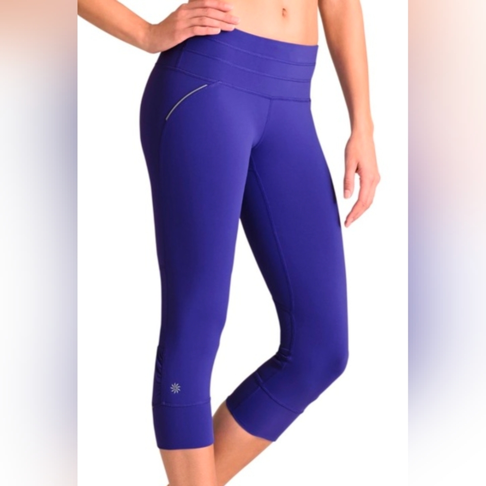 Athleta Relay Women's Purple Capri Leggings, size XL